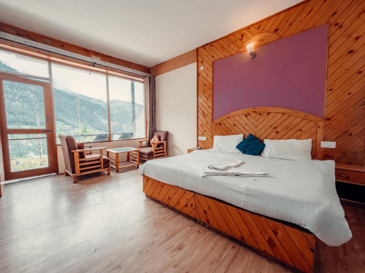 Cafe Monkbase- Food And Stay Manali  Bagian luar foto