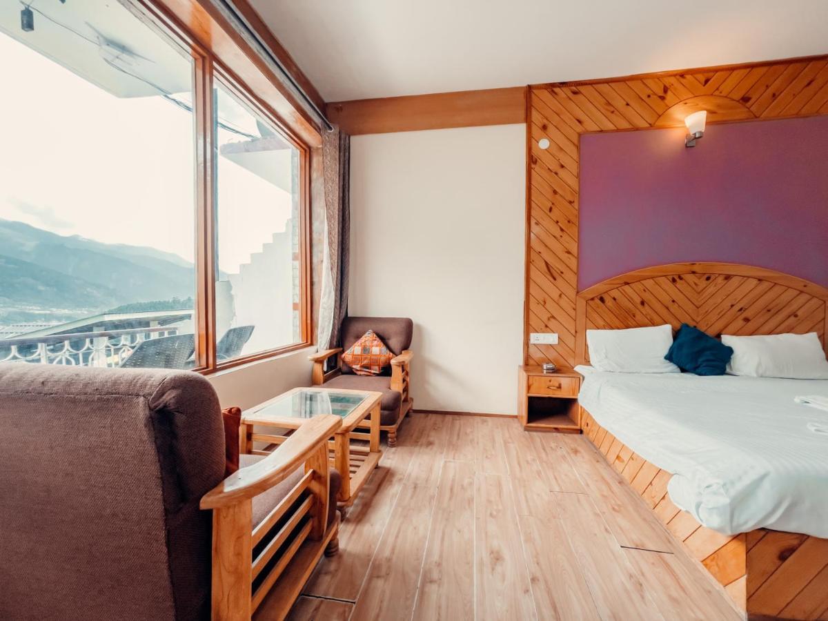 Cafe Monkbase- Food And Stay Manali  Bagian luar foto