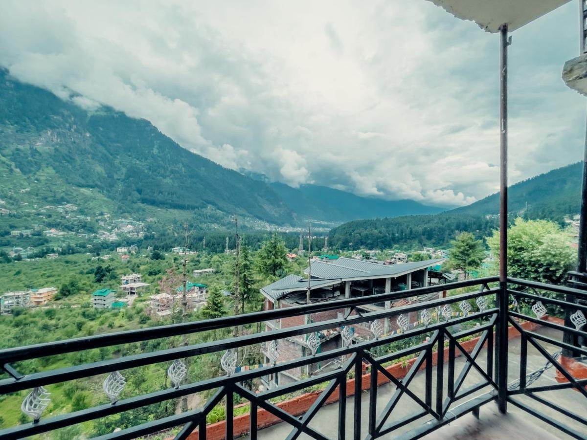 Cafe Monkbase- Food And Stay Manali  Bagian luar foto