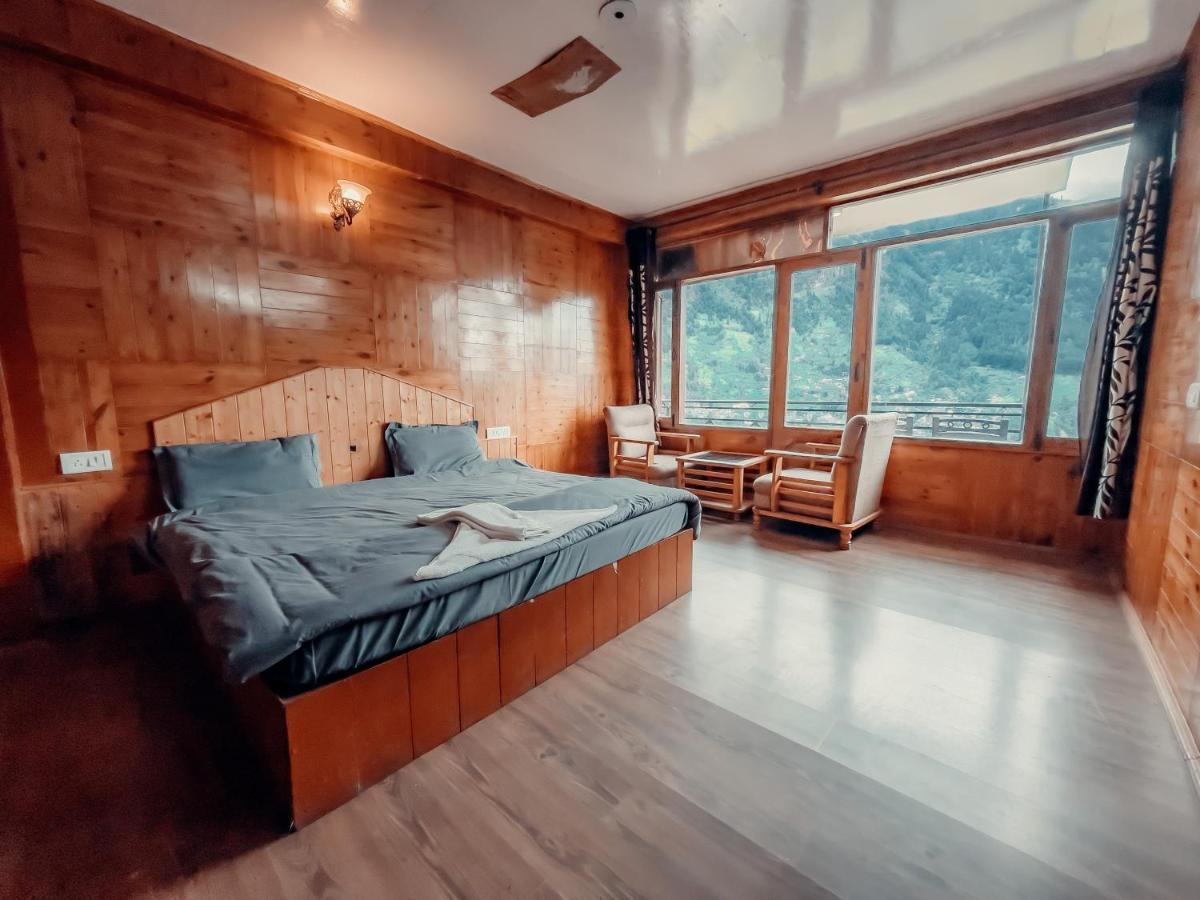 Cafe Monkbase- Food And Stay Manali  Bagian luar foto
